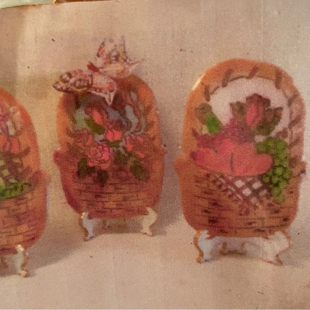 Vtg Cooper Cookie Cutters Basket Design